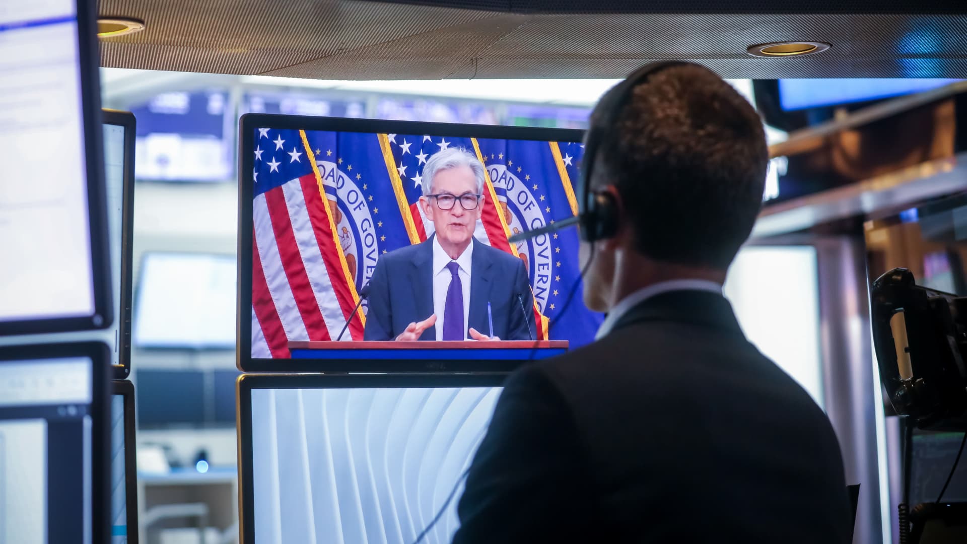 Fed qərarı ərəfəsində Avropa səhmləri sabit açılışa doğru