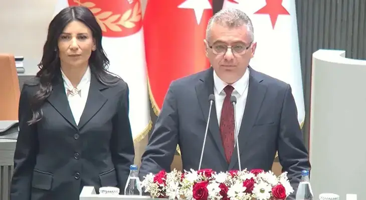 Tufan Erhürman Parlamentdə ŞKTC Prezidenti kimi and içdi