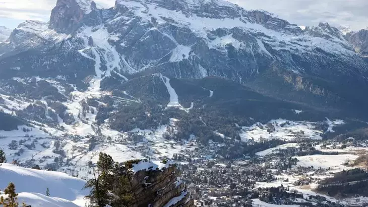 İtaliya Alpında qar uçqunu: 5 nəfər həlak oldu