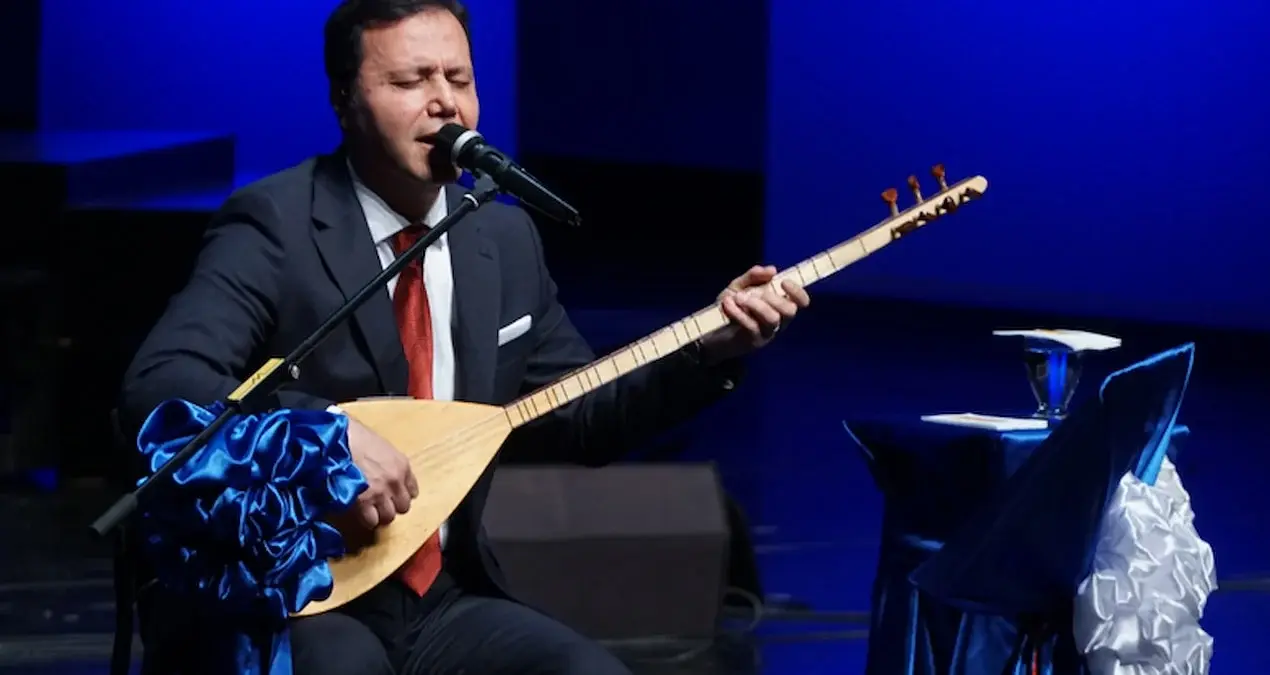 Məşhur türkücüyə böyrək köçürüldü