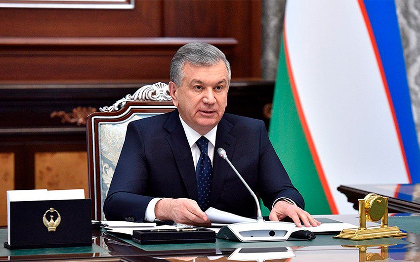 President van Oezbekistan Shavkat Mirziyoyev kwam naar Azerbeidzjan voor een zakenbezoek