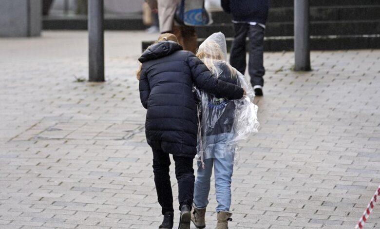 Vier Verletzte bei Messerstecherei in einer Schule in Westdeutschland