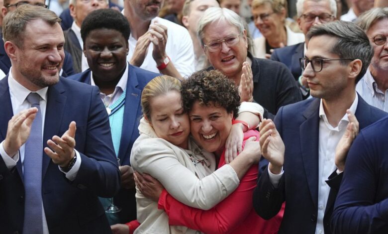 Sozialdemokraten siegen bei Wahl in Brandenburg knapp gegen Rechtsextreme